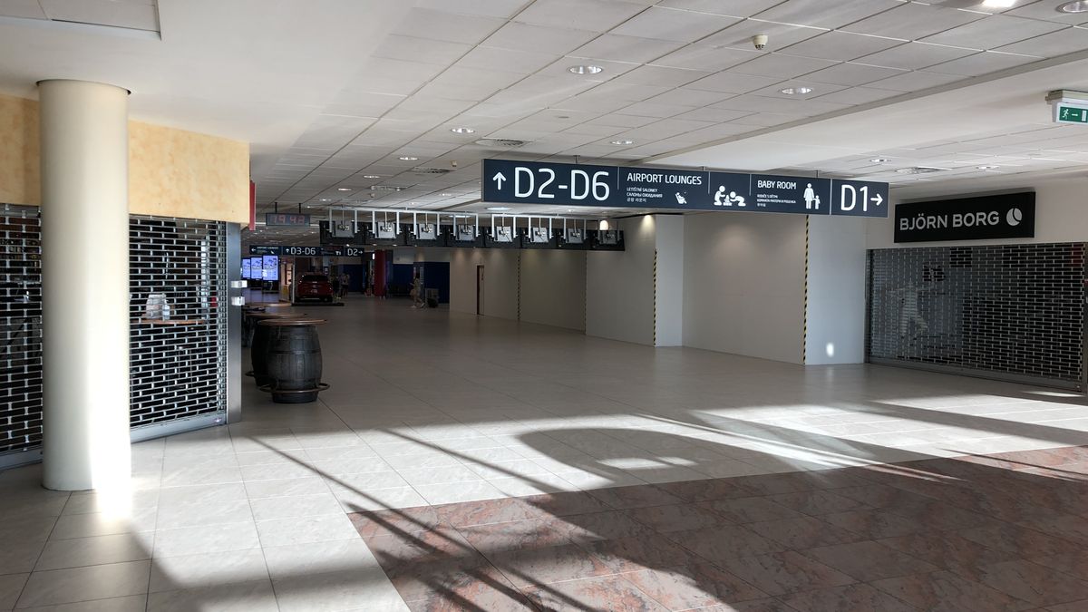 Krize v letectví trvá, letiště odbavilo ve čtvrtletí o 90 procent méně pasažérů